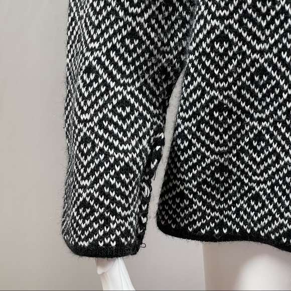 Bianca G. Cardigan Sweater size Small - Picture 11 of 15